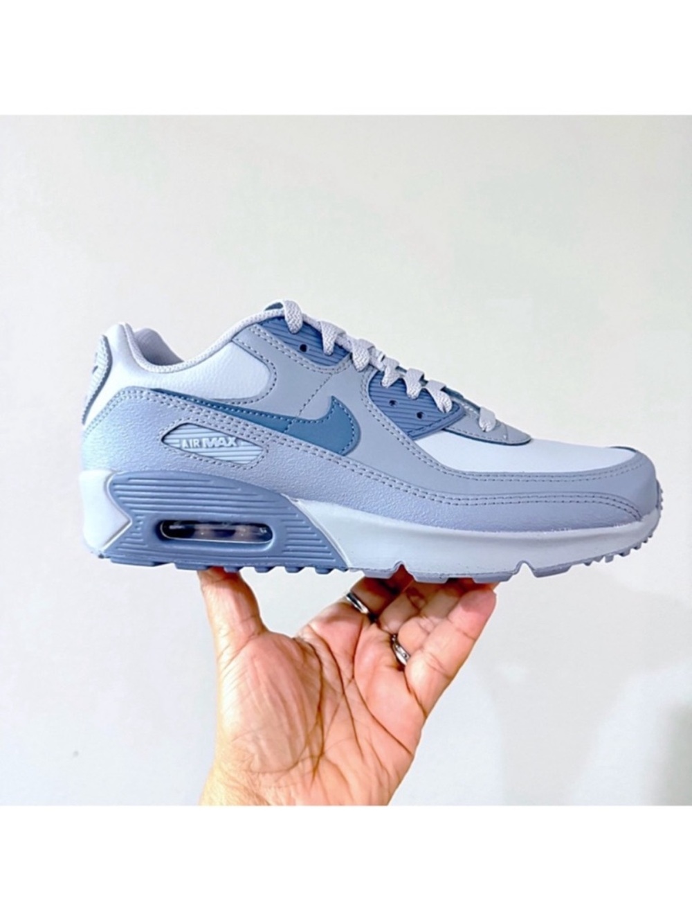 Nike Air Max 90 LTR Pale Blue & Gray Sneakers 7Y / 8.5 Women